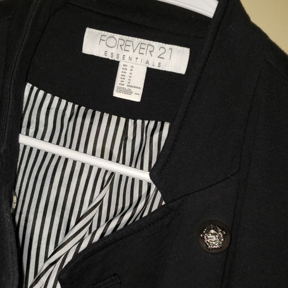 Blazer - Picture 2 of 2